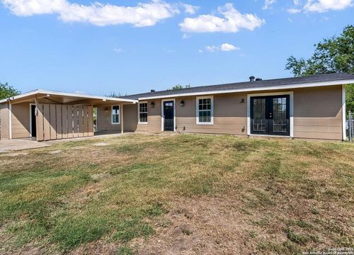111 Hidden Valley Dr, San Antonio, TX, 78227-4541 | Card Image