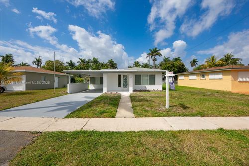 610 N 31st Ct, Hollywood, FL, 33021-6108 | Card Image