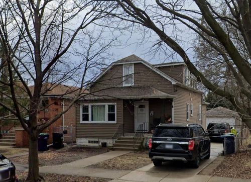 2711 W 98th Pl, Evergreen Park, IL, 60805-3235 | Card Image