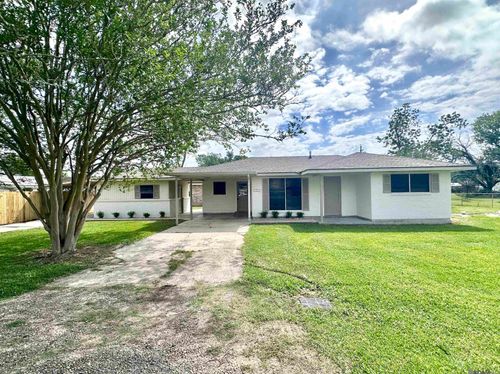 8252 Louis St, Sorrento, LA, 70778-3207 | Card Image