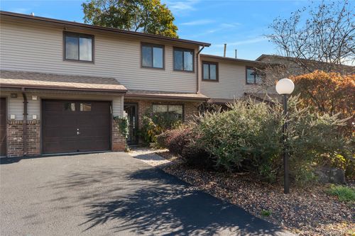 713 Hewitt Ln, New Windsor, NY, 12553-5463 | Card Image