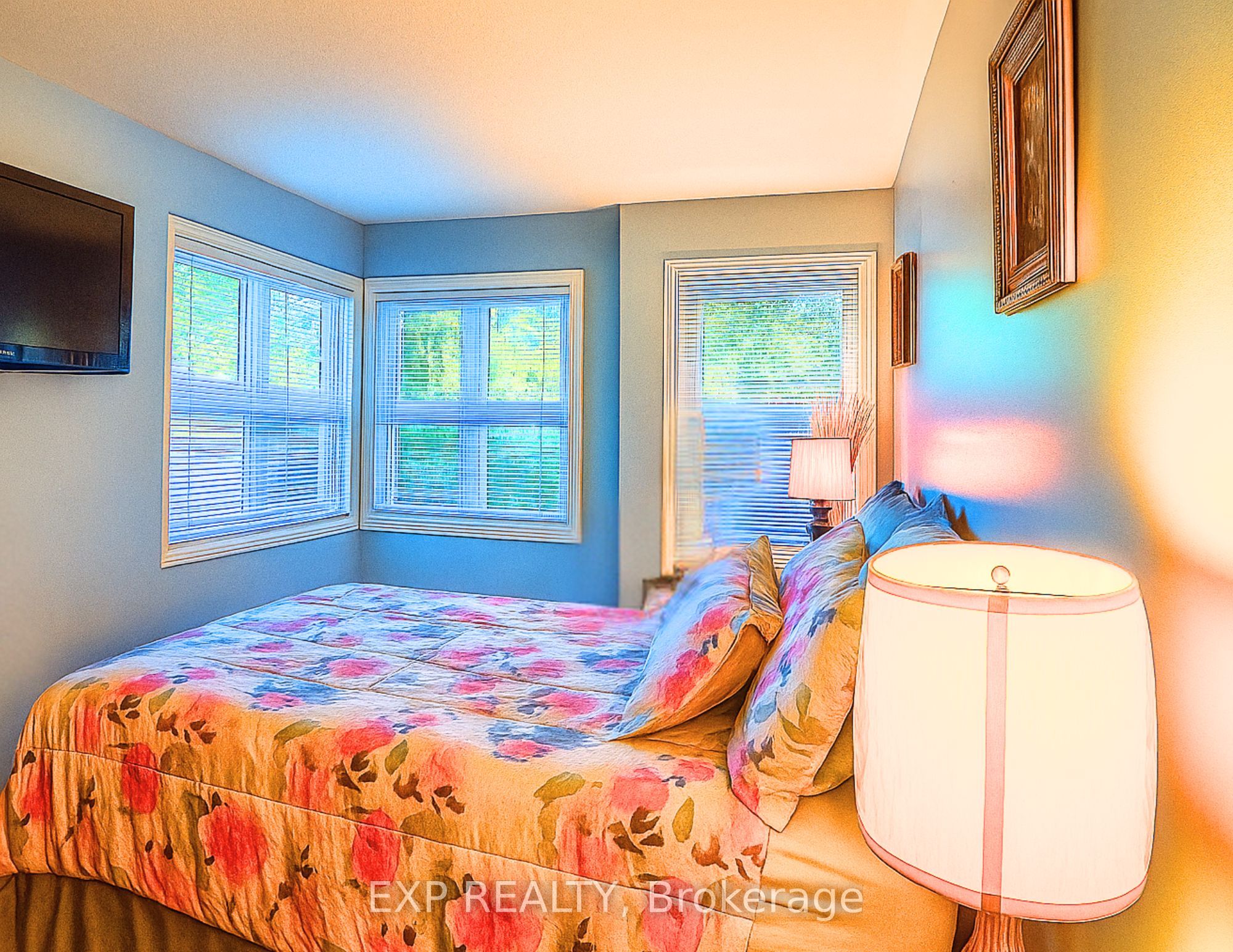Residential in Toronto W04 4