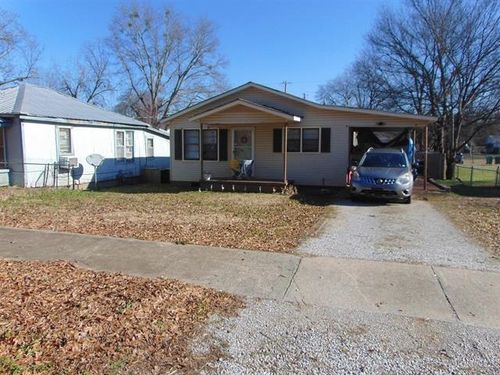 908 N Hook St, Tuscumbia, AL, 35674-1011 | Card Image