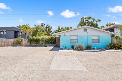 1230 70th St N, ST PETERSBURG, FL, 33710-6164 | Card Image