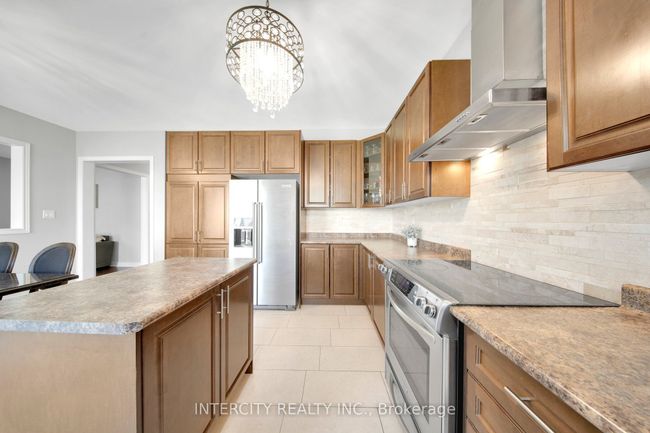 16 Heathcliffe Dr, House other with 3 bedrooms, 3 bathrooms and 4 parking in Woodbridge ON | Image 16