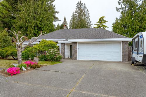 600 Nassau Cres, Qualicum Beach, BC, V9K1C4 | Card Image