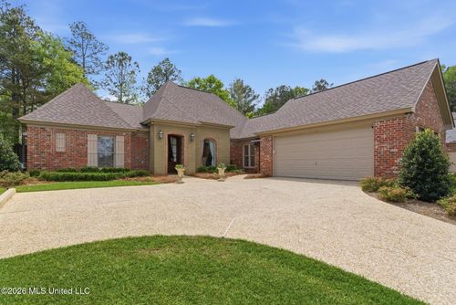 69 Bridgefield Turn, Hattiesburg, MS, 39402-8506 | Card Image