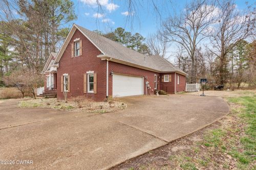 373 Edenwood Dr, Jackson, TN, 38301-3432 | Card Image