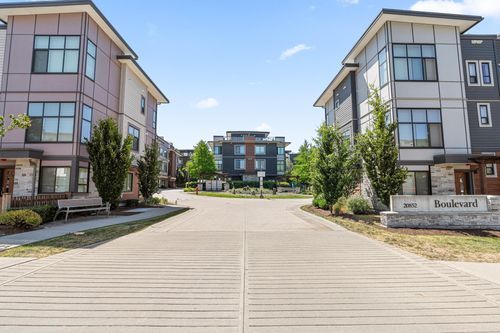 20-20852 78b Avenue, Langley, BC, V2Y0X6 | Card Image