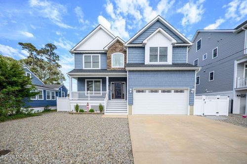 24 Woodhaven Rd, Toms River, NJ, 08753-2044 | Card Image