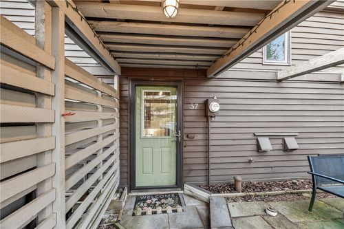 57 Lois Ln, Ithaca, NY, 14850-6249 | Card Image