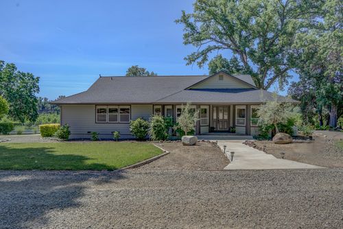 18525 Farquhar Rd, Cottonwood, CA, 96022-9322 | Card Image