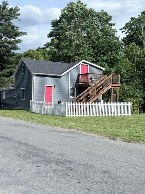 33 Walker St, Otisville, NY, 10963-2322 | Card Image