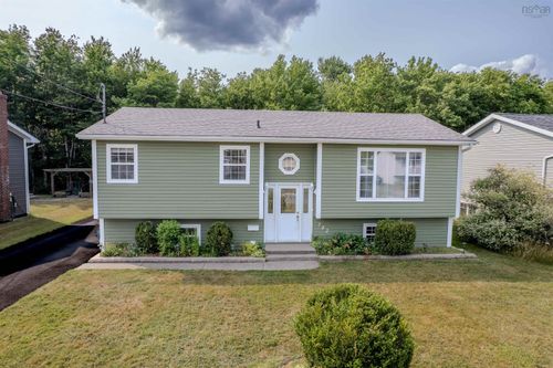 742 Cottage Rd, Sydney, NS, B1P6S6 | Card Image