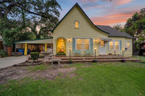 205 Wykagyl St, Kaufman, TX, 75142-1838 | Card Image