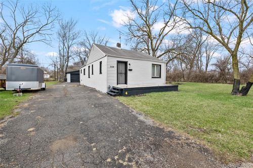 3158 Hickory St, Inkster, MI, 48141-2275 | Card Image
