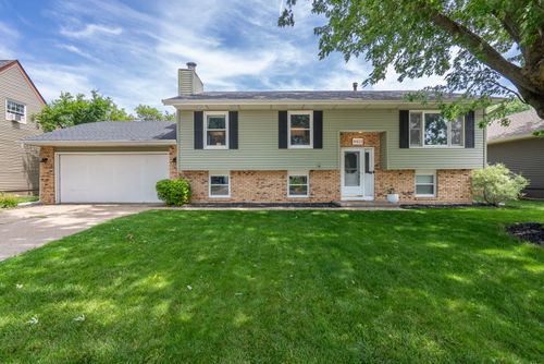 4403 Cedar St, Davenport, IA, 52806-4810 | Card Image