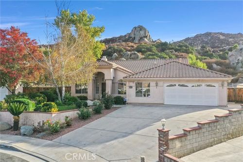  Jones Street, Hemet, CA, 92543 | Card Image