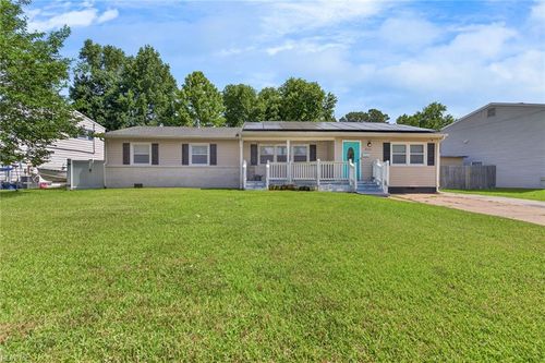 3104 Coach House Ln, Virginia Beach, VA, 23452-6526 | Card Image