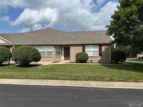 4010 Twin Lakes Cir, Englewood, OH, 45315-8758 | Card Image