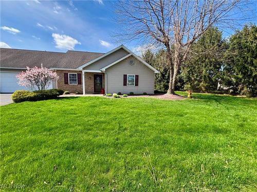 unit-2-170 Sandy Ct, New Middletown, OH, 44442-7712 | Card Image