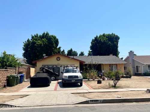15926 Napa St, North Hills, CA, 91343-5838 | Card Image
