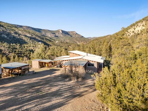 750 San Diego Loop, Jemez Springs, NM, 87025-8102 | Card Image