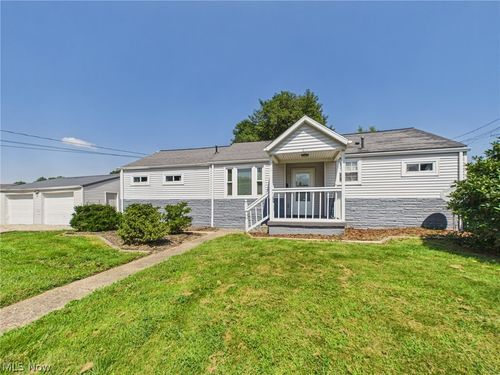 611 21st St, Vienna, WV, 26105-1311 | Card Image