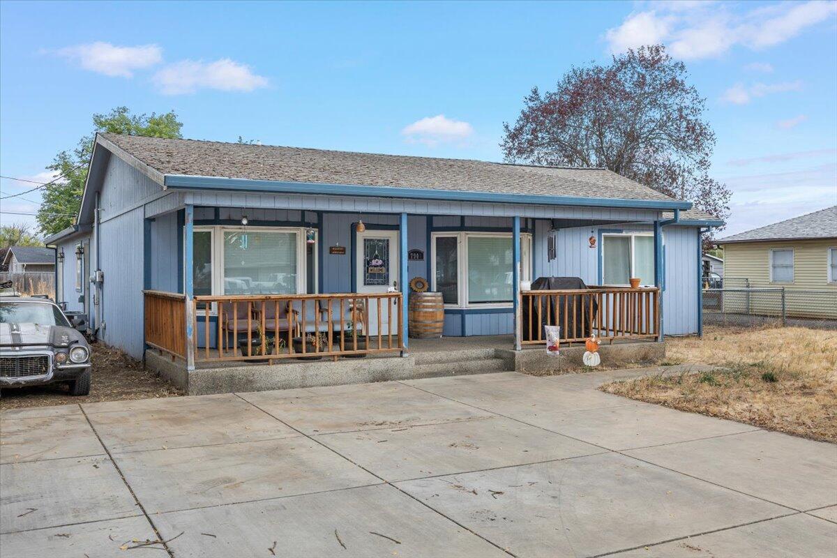Ajax St, White City, OR 97503