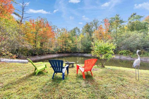 231 Patterson Hill Rd, Henniker, NH, 03242-5394 | Card Image