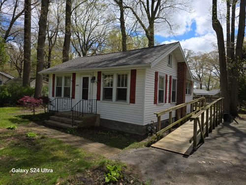 6868 Seminole Dr, Coloma, MI, 49038-9625 | Card Image