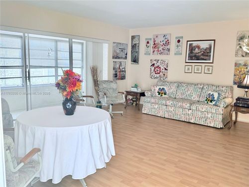 21943a-17202 Sw 113th Ct, Miami, FL, 33157-3922 | Card Image
