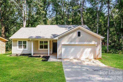 2611 Caroline St, Statesville, NC, 28625-4701 | Card Image