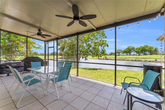 6728 Sw 140 Th Ct, Townhouse with 3 bedrooms, 3 bathrooms and null parking in Miami FL | Image 23