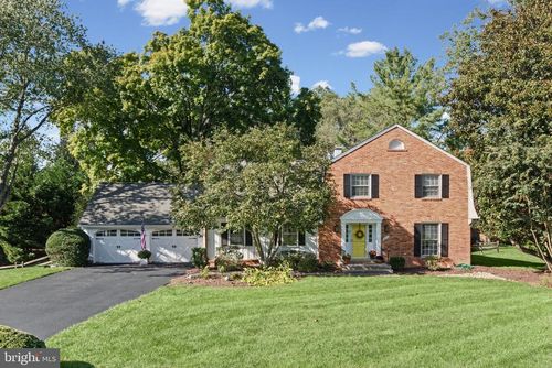 9813 Brookford Rd, POTOMAC, MD, 20854-2135 | Card Image