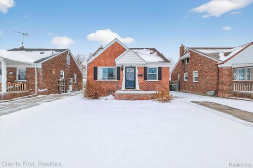 13498 Callender St, Southgate, MI, 48195-1741 | Card Image