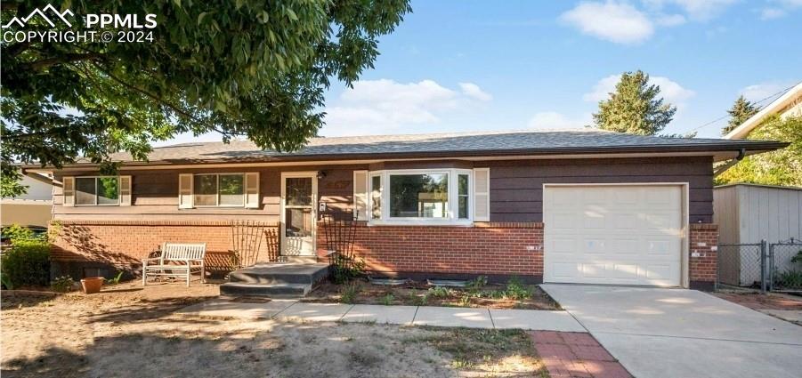 Lansing Dr, Colorado Springs, CO 80909