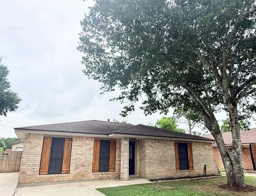 1310 Valley Dr, Angleton, TX, 77515-3757 | Card Image
