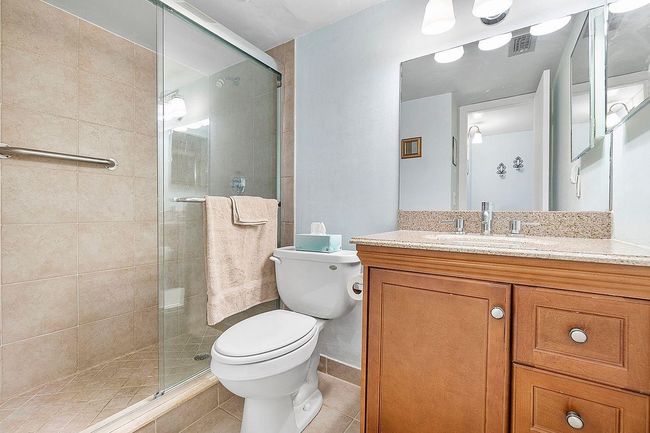 APT-106 - 31 Abbey Ln, Condo with 2 bedrooms, 2 bathrooms and null parking in Delray Beach FL | Image 24