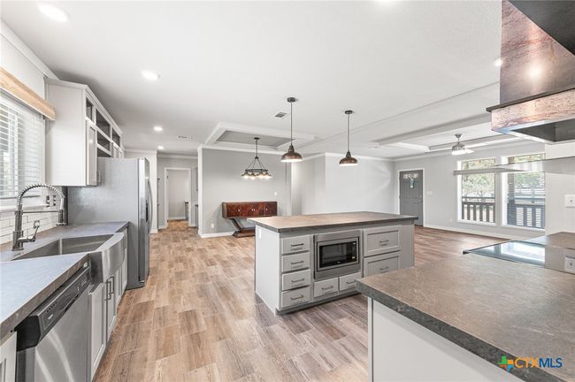 9130 Rebecca Creek Rd, House other with 4 bedrooms, 3 bathrooms and null parking in Spring Branch TX | Image 10