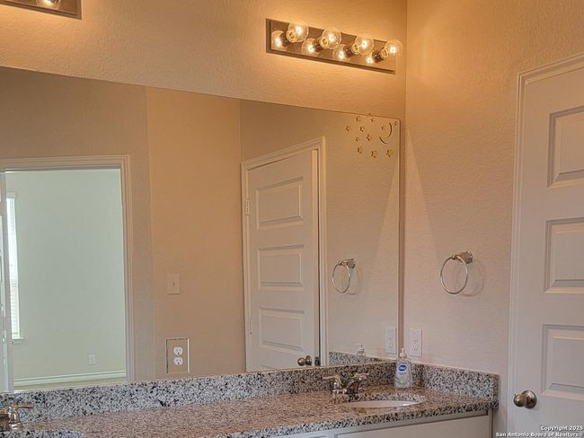 609 Steele Shallows, House other with 3 bedrooms, 2 bathrooms and null parking in Cibolo TX | Image 31