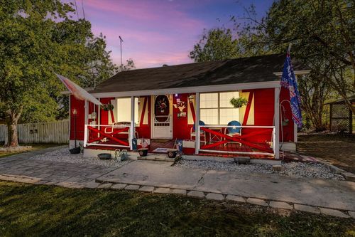 604 E South St, Whitesboro, TX, 76273-2309 | Card Image