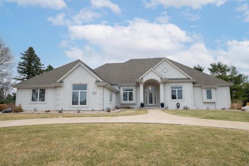 W226N3551 Wethersfield Road, Pewaukee, WI, 53072 | Card Image