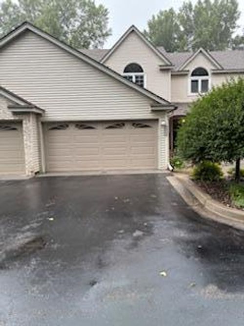 9860 Palm St Nw, Coon Rapids, MN, 55433-5467 | Card Image