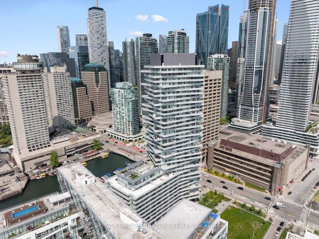 3305 - 15 Queens Quay E, Condo with 3 bedrooms, 2 bathrooms and 1 parking in Toronto ON | Image 49