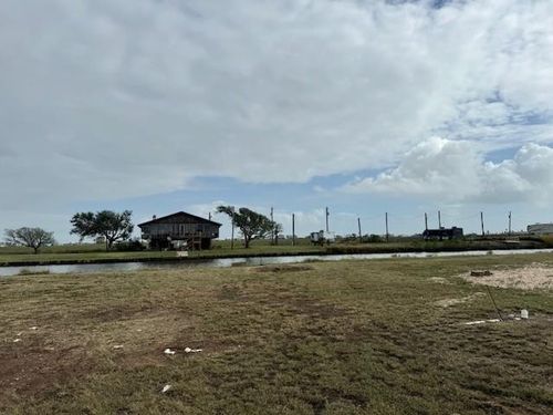 532 Mariner St, Sargent, TX, 77414 | Card Image