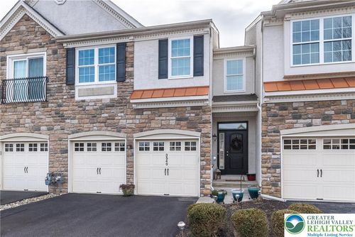 3540 Lenape Ln, EMMAUS, PA, 18049-1805 | Card Image