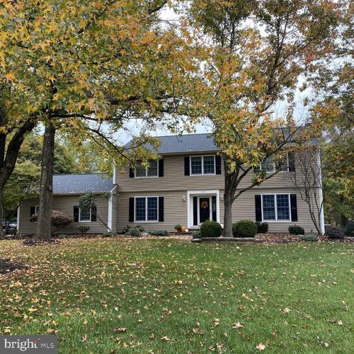 100 Knickerbocker Dr, BELLE MEAD, NJ, 08502-4505 | Card Image