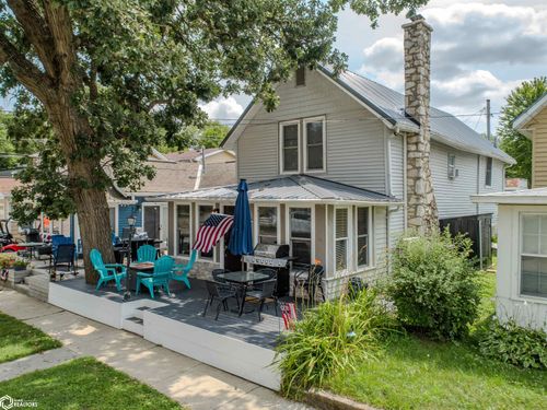 117 4th Ave N, Clear Lake, IA, 50428-1646 | Card Image