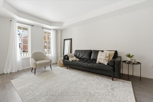 98 Roxton Rd, Oakville, ON, L6H6V4 | Card Image